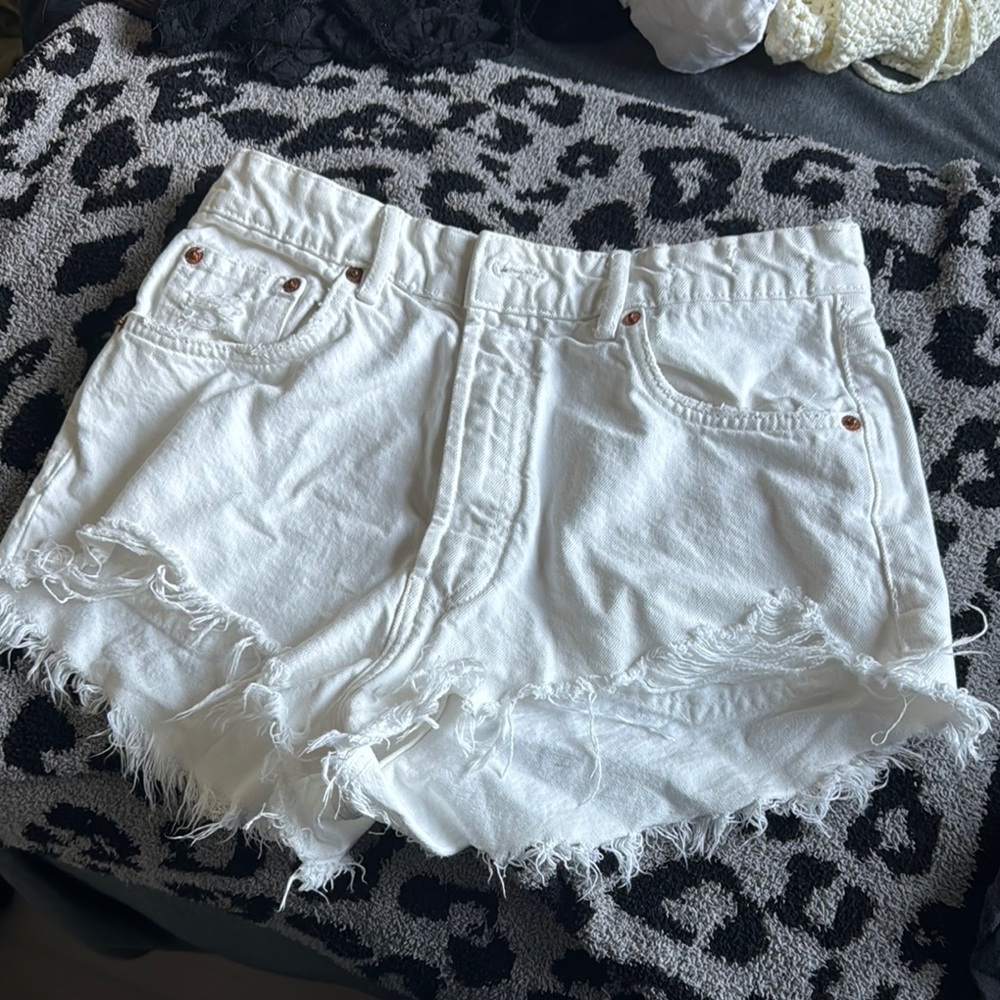 White Denim Frayed Hem Women's Shorts